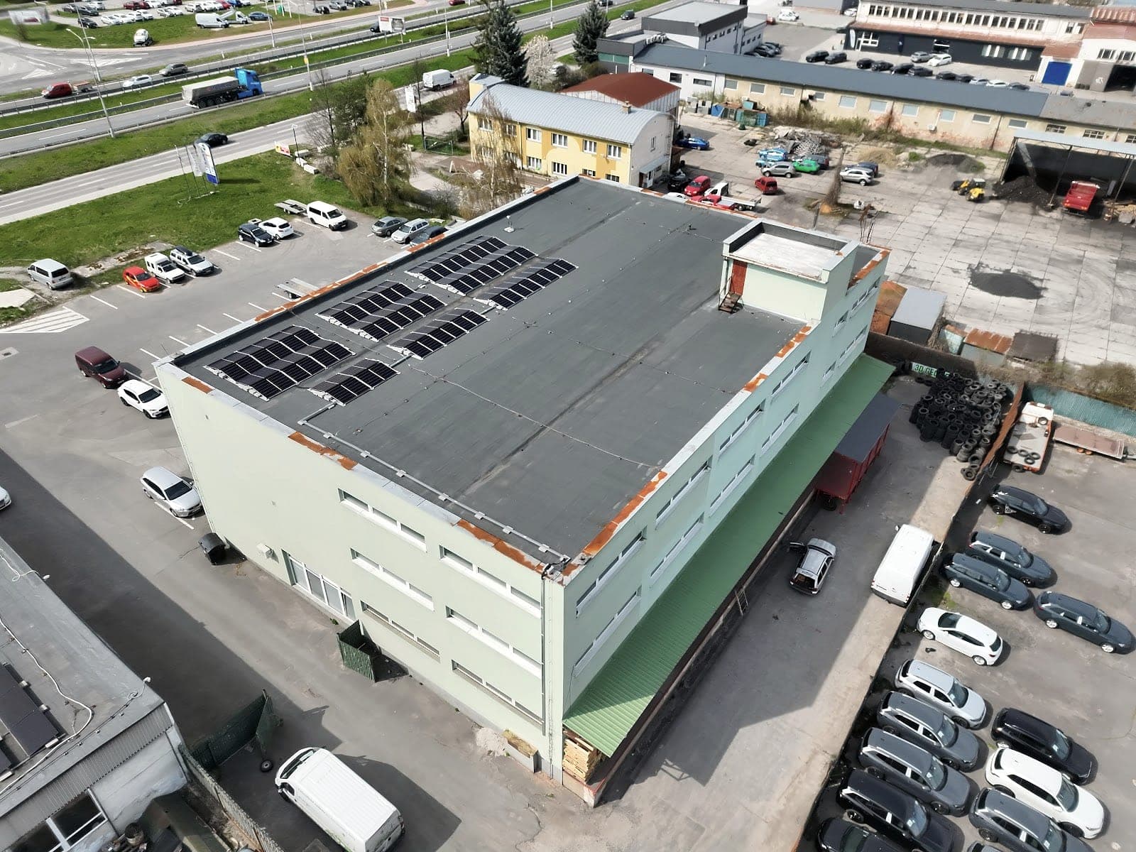 NICHOLTRACKT, Banská Bystrica, 27,6 kWp (1/5)