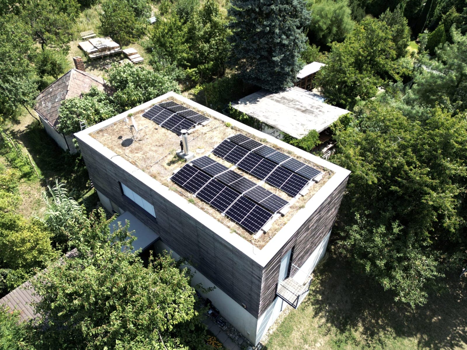Rodinný dům Bratislava-Karlova Ves, Bratislava, 6,9 kWp (1/3)
