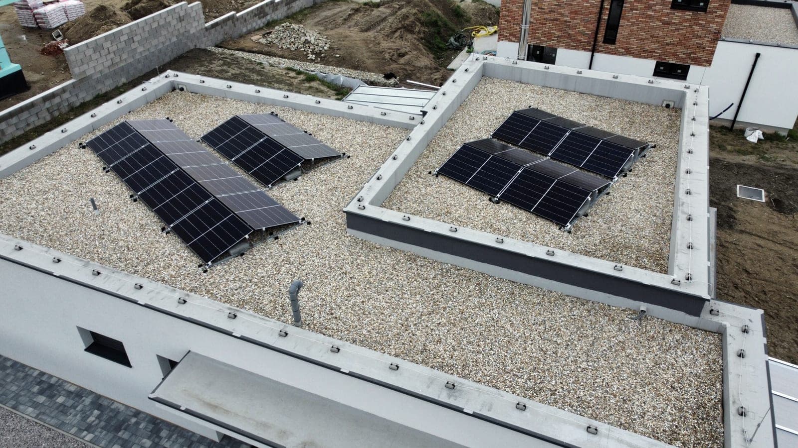 Rodinný dům Bratislava-Záhorská Bystrica, Bratislava, 8,2 kWp (1/3)