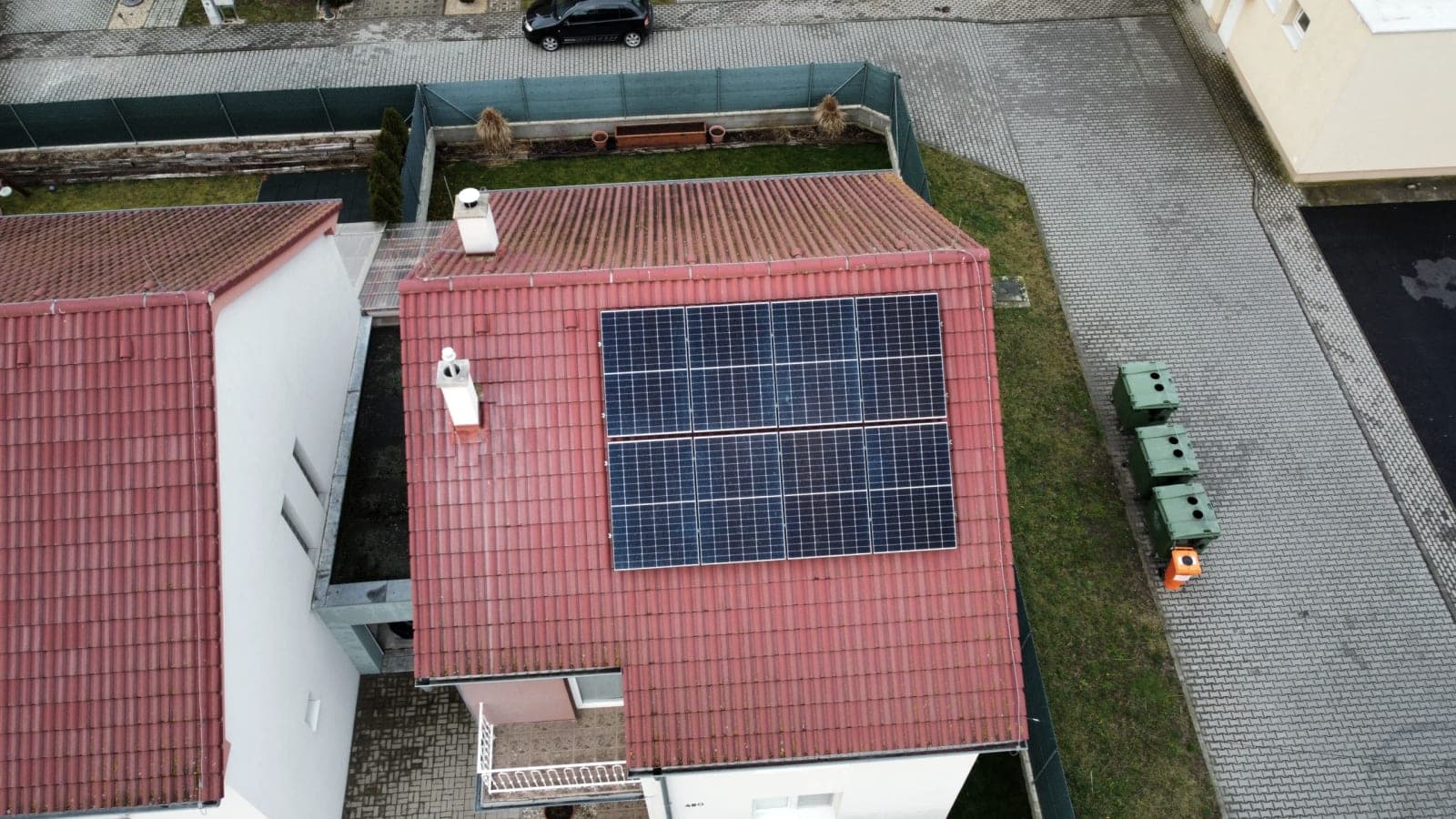 Rodinný dům Kmeťovo, Kmeťovo, 3,3 kWp (1/3)