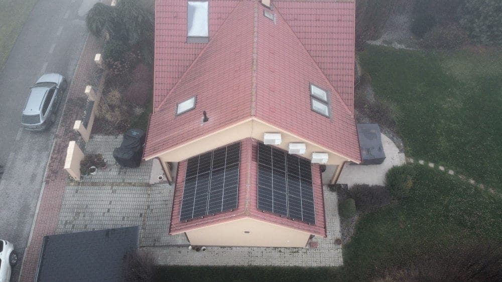 Rodinný dům Senec, Senec, 4,9 kWp (1/2)