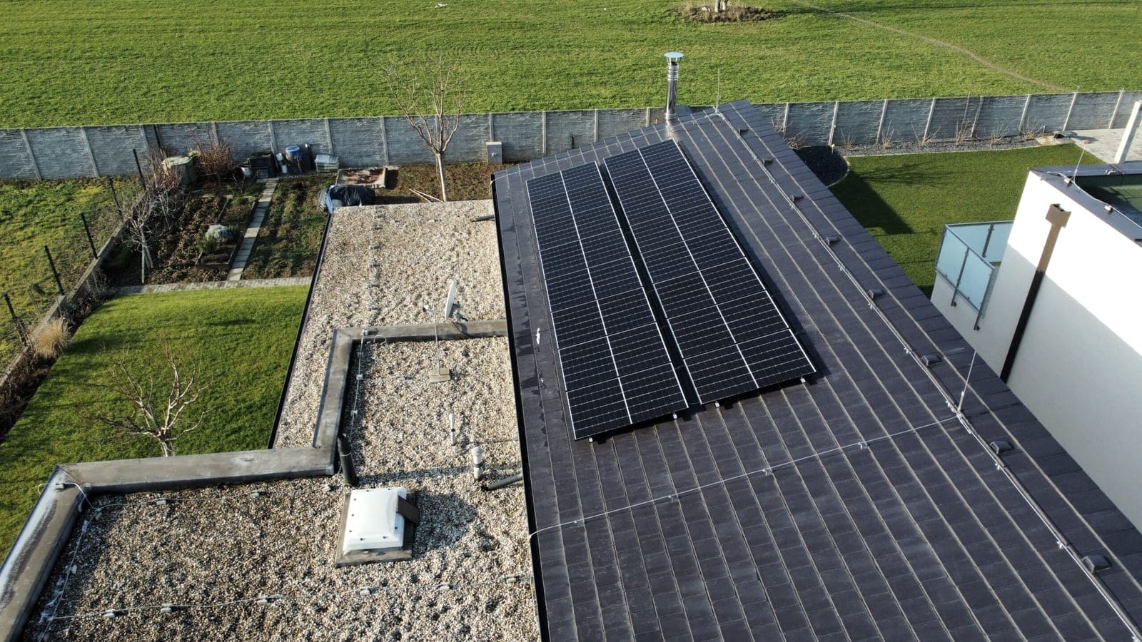 Rodinný dům Viničné, Viničné, 6,6 kWp (1/3)